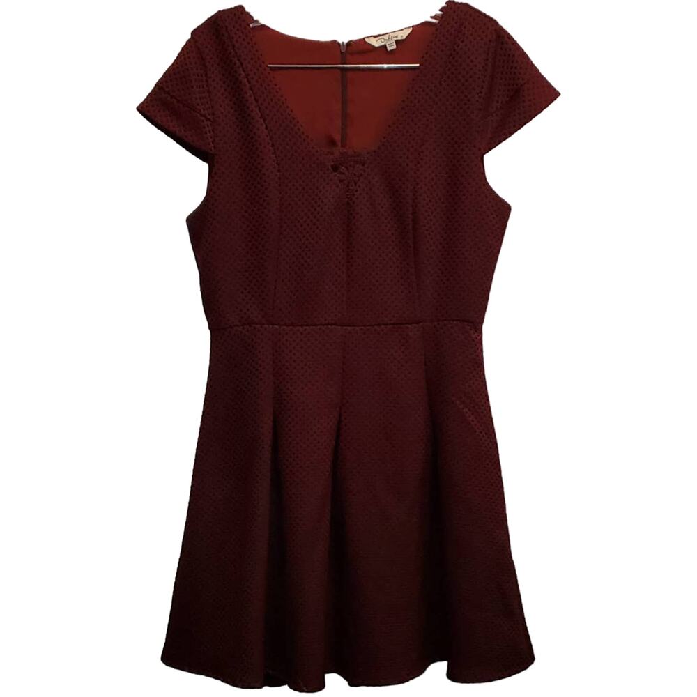 Darling London Burgundy Cap Sleeves Midi Textured Dress Size 12